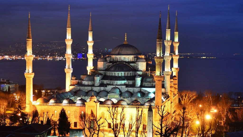 mosque exterior backlighting